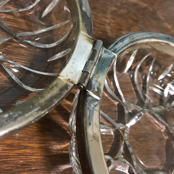 Vintage Glass Hinged Jewelry Trinket Box With Bow Accent - Picture 6 of 8